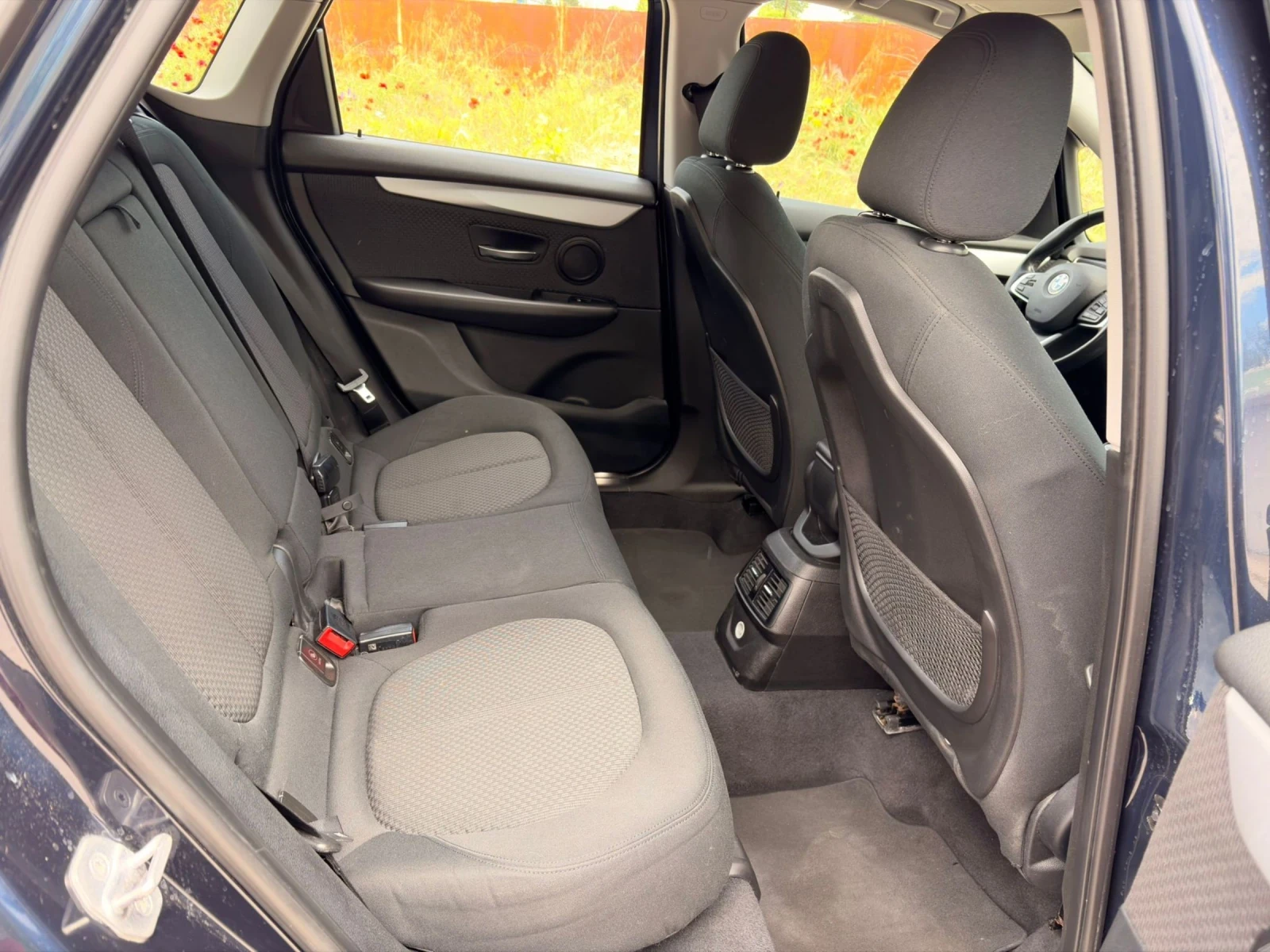 BMW 2 Active Tourer 1.5 D, снимка 9 - Автомобили и джипове - 51355698