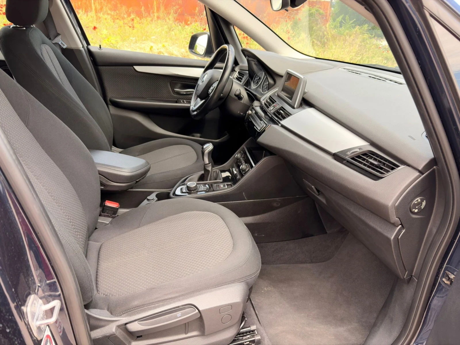 BMW 2 Active Tourer 1.5 D, снимка 8 - Автомобили и джипове - 51355698