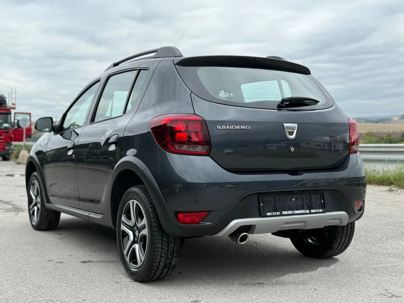Dacia Sandero 1.5-dci-61.000km-NEW-STEPWAY-EURO-6D-NAVI-AVTOPILO - изображение 4