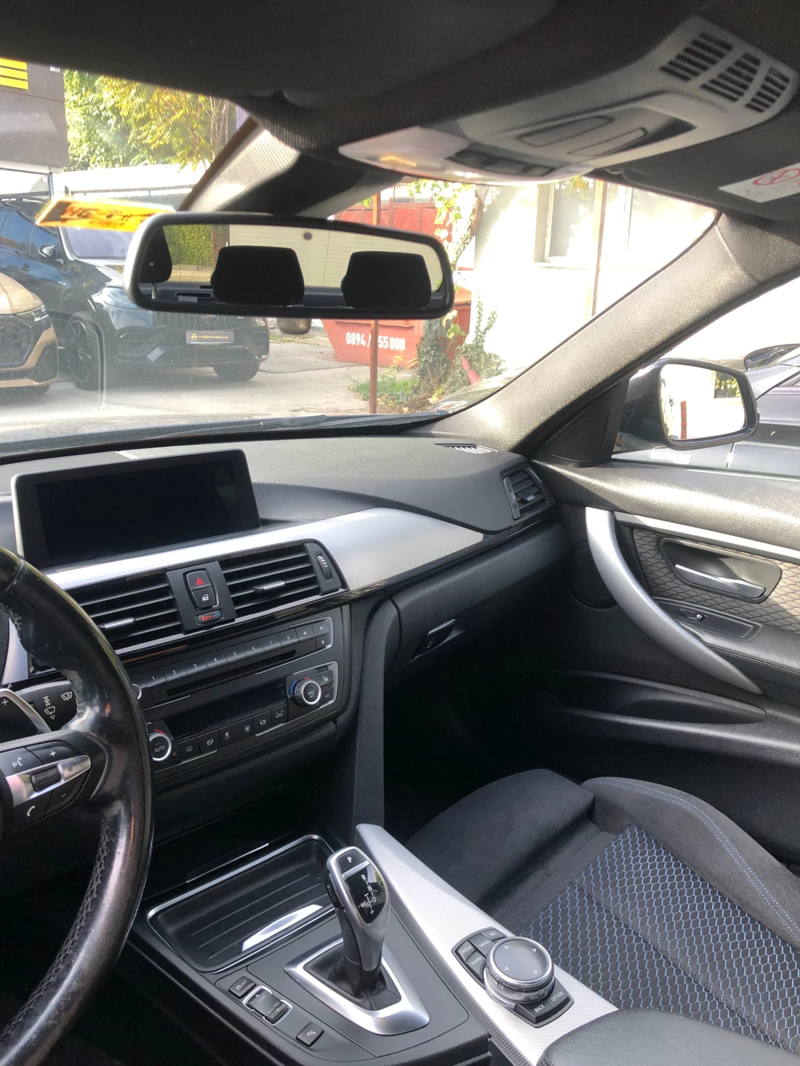 BMW 320 320D xDrive - изображение 2