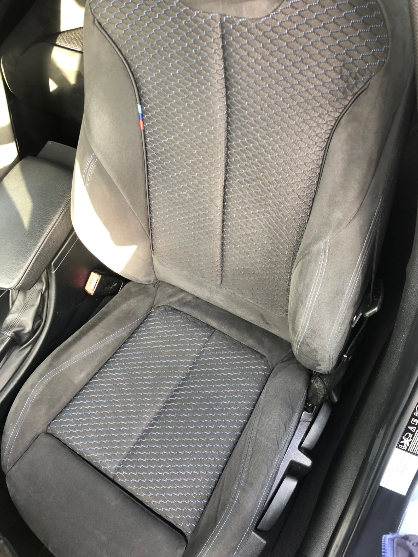 BMW 320 320D xDrive - изображение 3