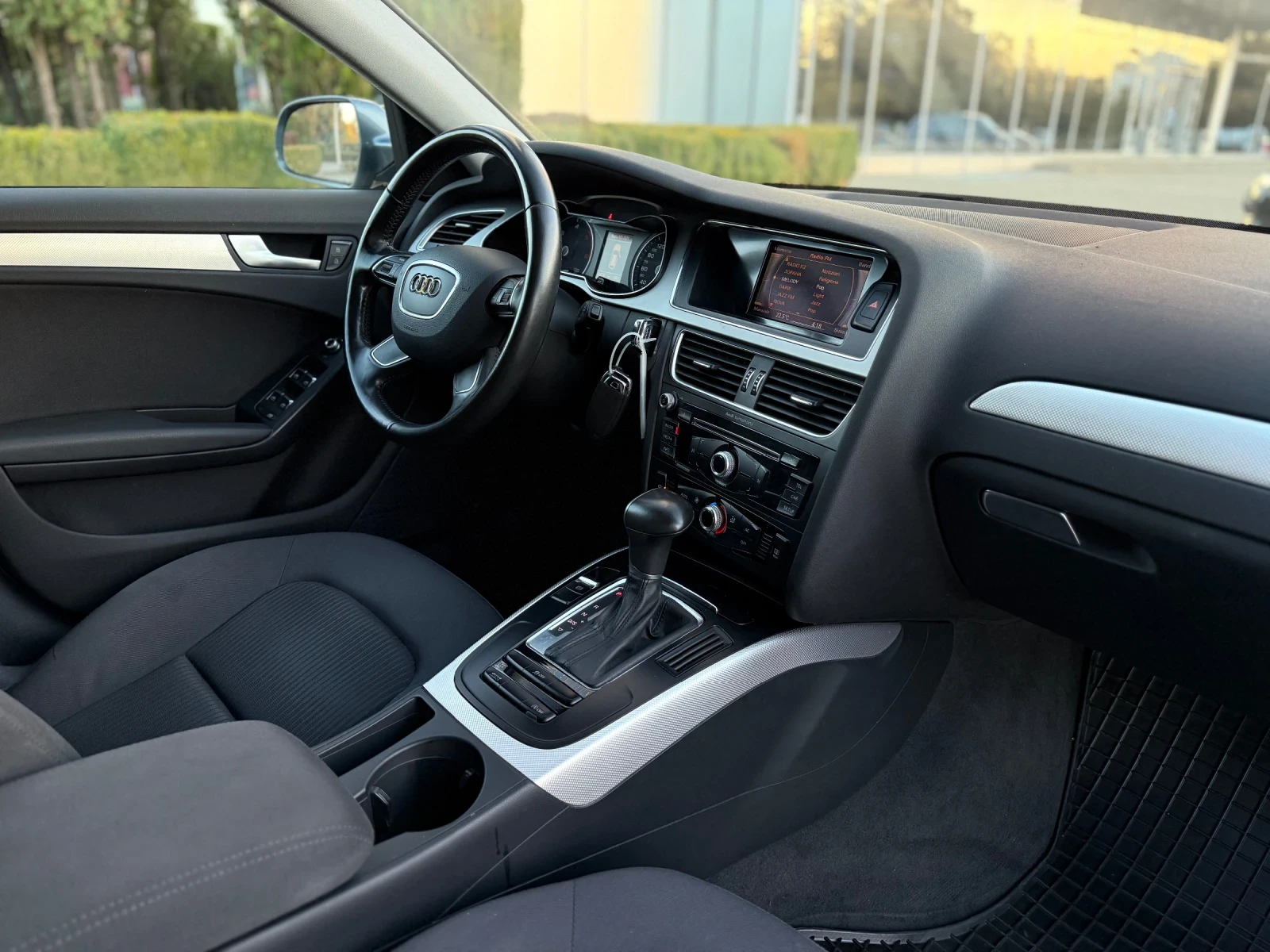 Audi A4 8  | Mobile.bg   14