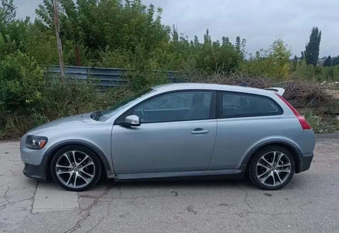 Volvo C30, снимка 4 - Автомобили и джипове - 53405545