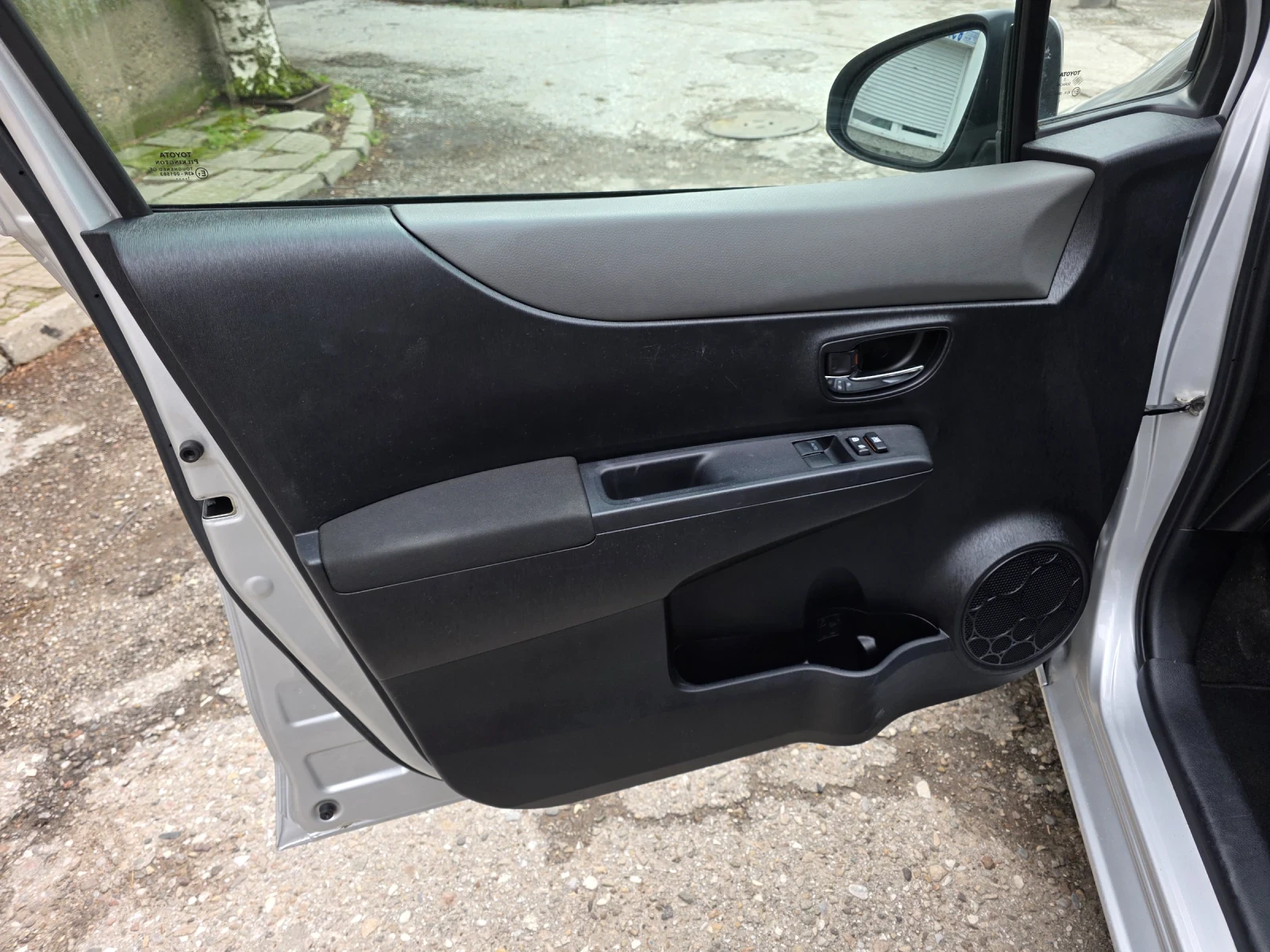 Toyota Yaris 1.33 VVTI Камера Евро 5 Навигация - изображение 5