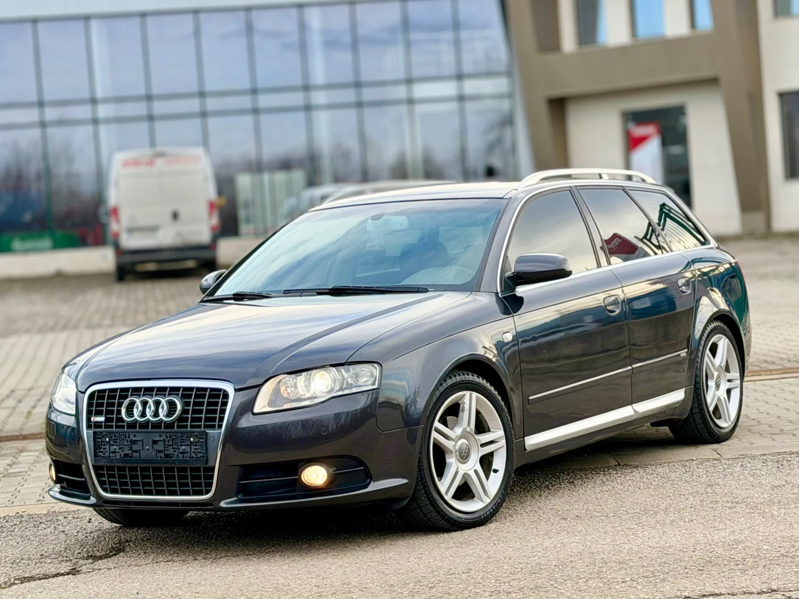 Audi A4 2.0TDi~140hp~QUATTRO~3xS-LINE~BOSE~NAVI~XENON | Mobile.bg � ����������� 1
