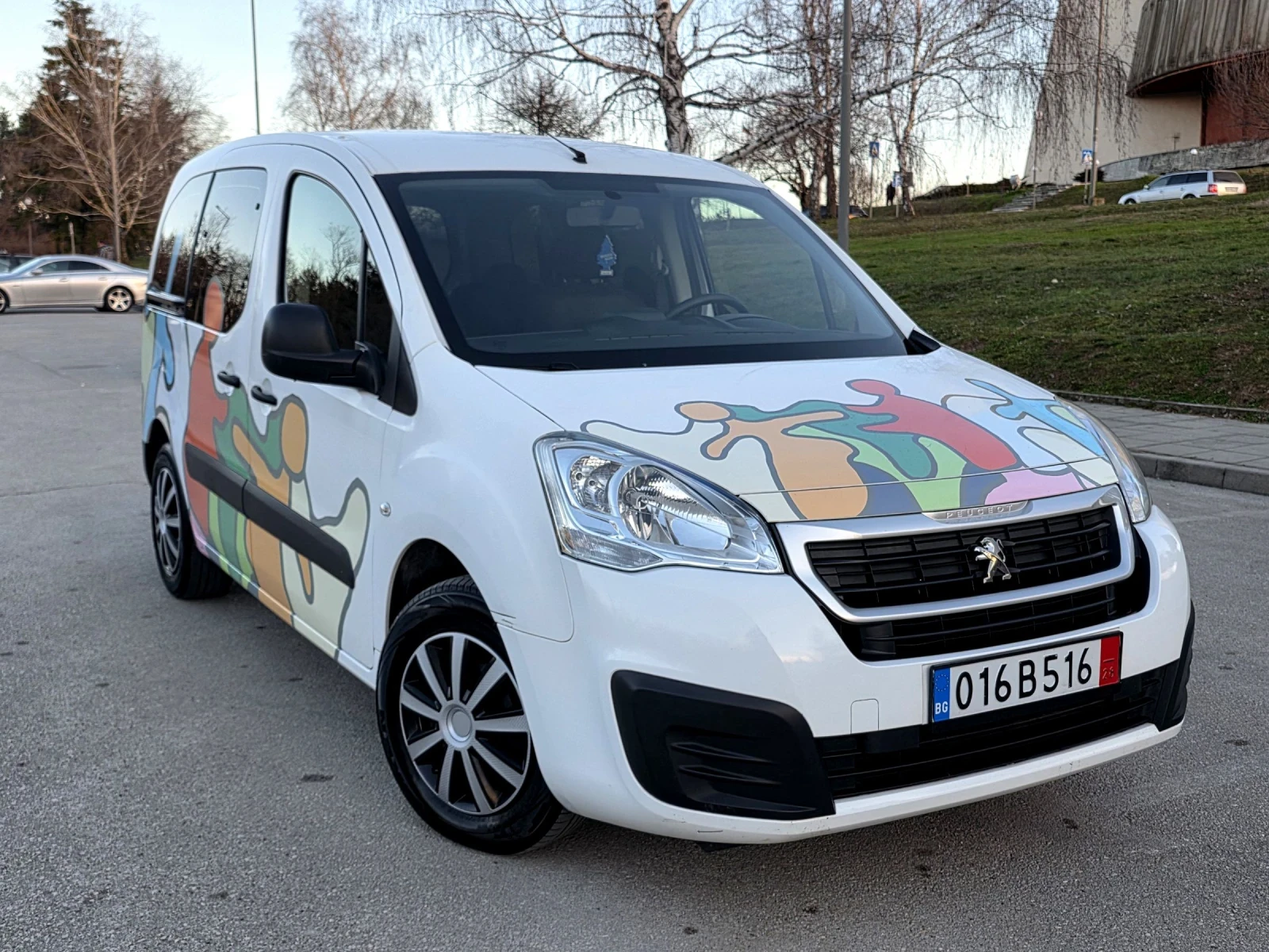 Peugeot Partner 1.6 Hdi Фейслифт, 2017г, Сервизна история , снимка 3 - Автомобили и джипове - 53786622