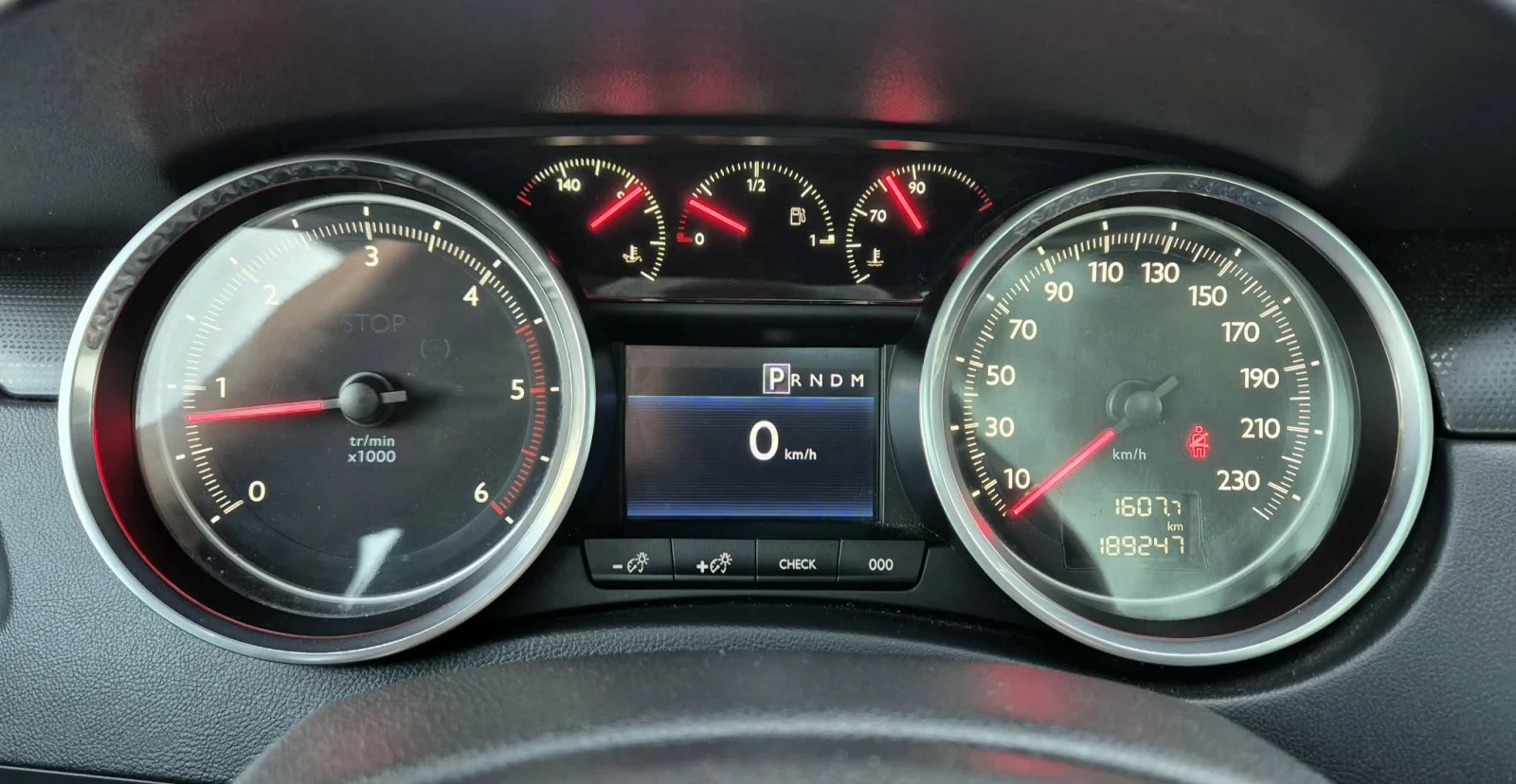 Peugeot 508 2.0HD| /Автомат/ Регистрирана/189хл км/Xenon/Панор, снимка 13 - Автомобили и джипове - 53803416