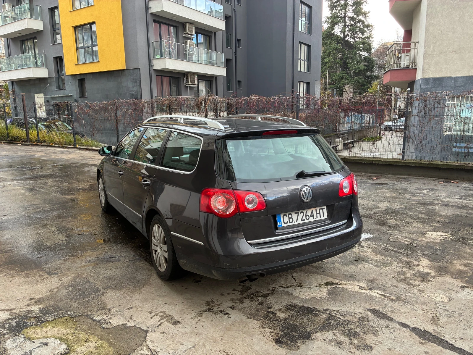 VW Passat 2.0 TDi, снимка 6 - Автомобили и джипове - 53824396