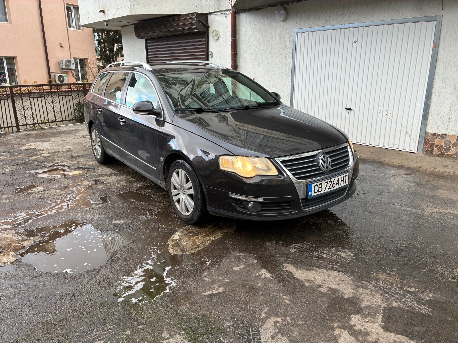 VW Passat 2.0 TDi, снимка 2 - Автомобили и джипове - 53824396