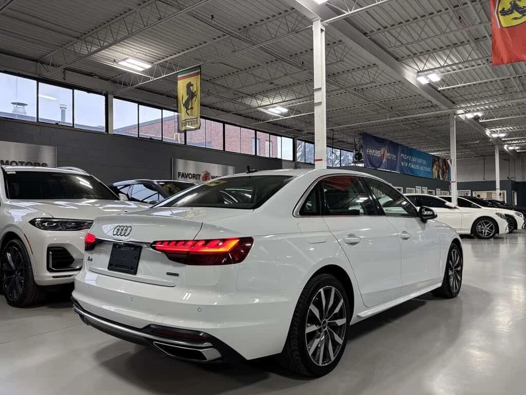 Audi A4 * Komfort| QUATTRO| ALLOYS| LEATHER| BACKUPCAM| SU, снимка 4 - Автомобили и джипове - 53874409