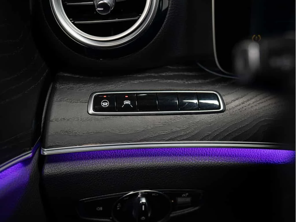 Mercedes-Benz 300 * | AMG PKG | PREMIUM PKG | BURMESTER | PANO * CAR, снимка 9 - Автомобили и джипове - 53950415