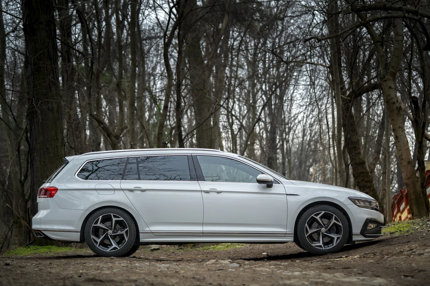 VW Passat R-Line / Dynaudio / Печка, снимка 8 - Автомобили и джипове - 53990884