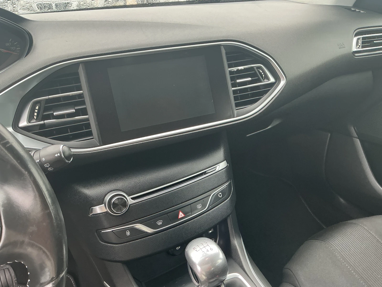 Peugeot 308 1, 6 hdi, снимка 15 - Автомобили и джипове - 54071646