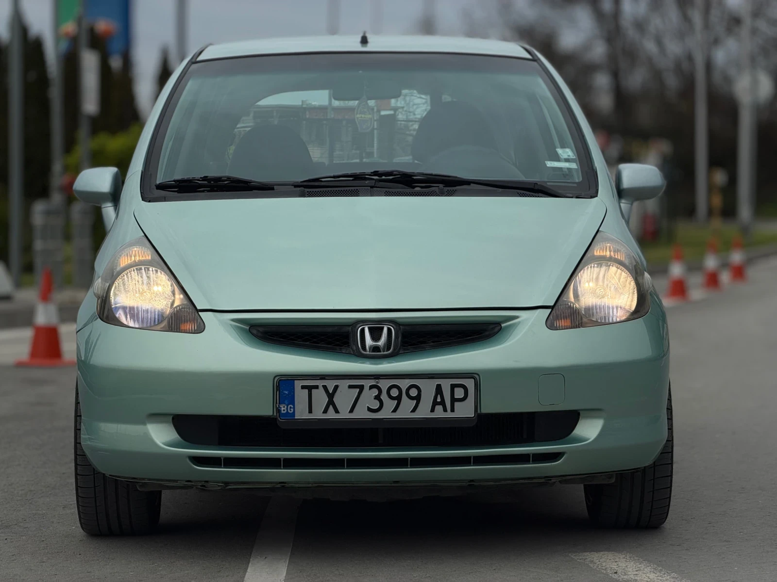 Honda Jazz 1.4 LS, снимка 2 - Автомобили и джипове - 54136283