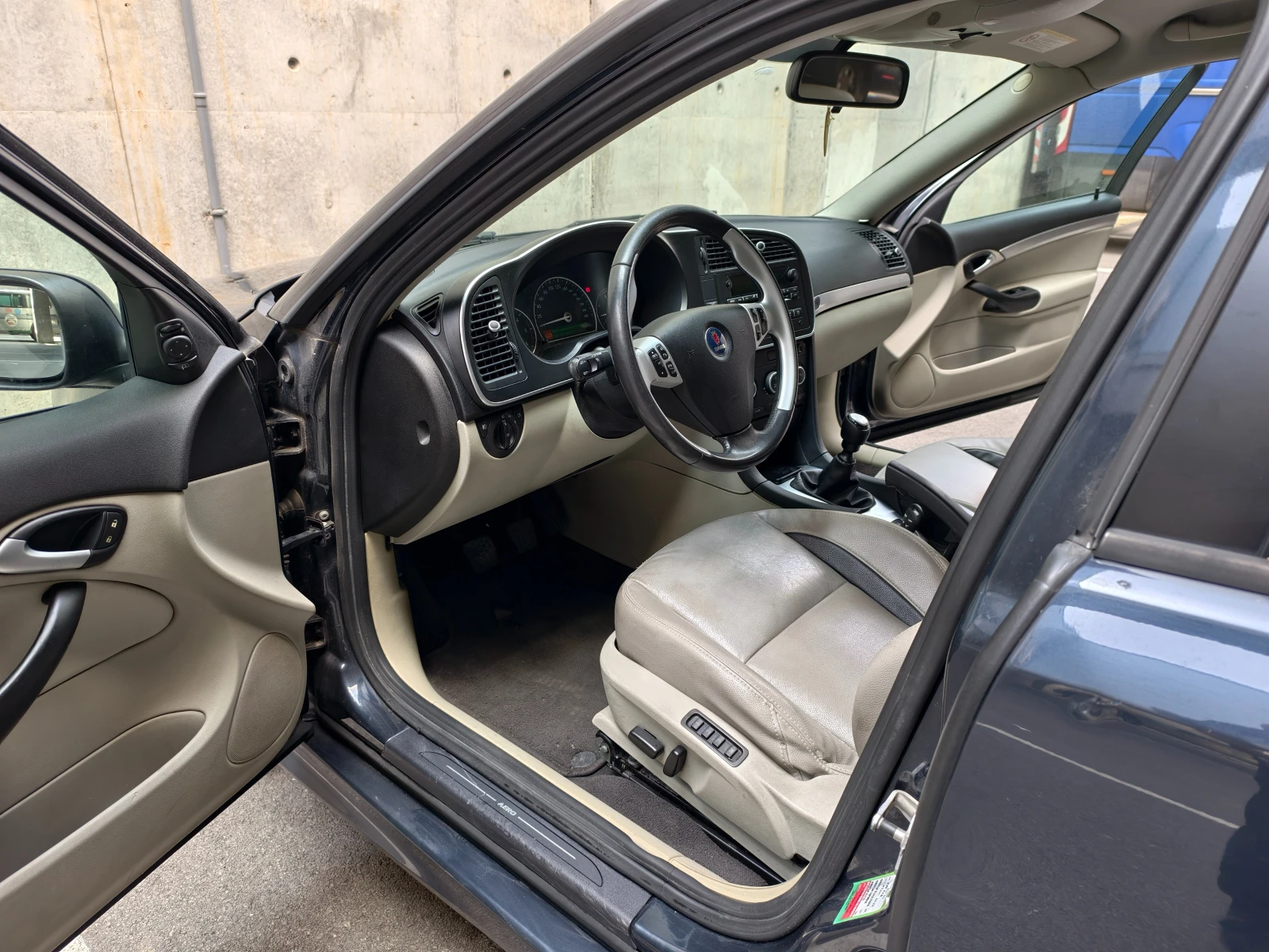 Saab 9-3 AERO| STAGE1 240К.С.| ОБСЛУЖЕН| ПОДГРЕВ| КОЖА| , снимка 10 - Автомобили и джипове - 54182546