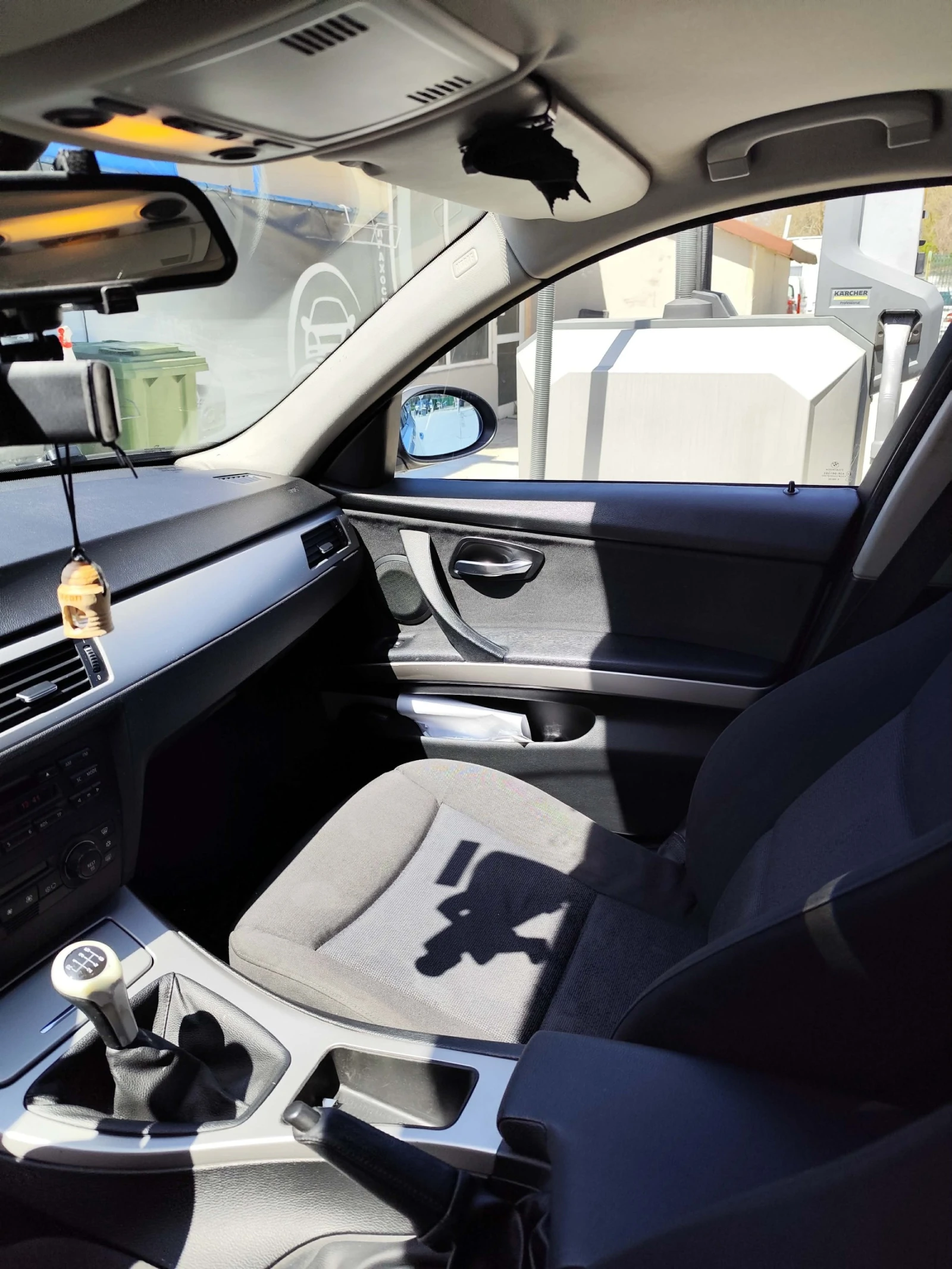 BMW 320, снимка 9 - Автомобили и джипове - 54253736