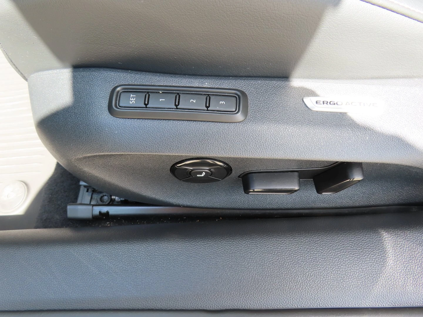 VW Passat, снимка 13 - Автомобили и джипове - 56422064