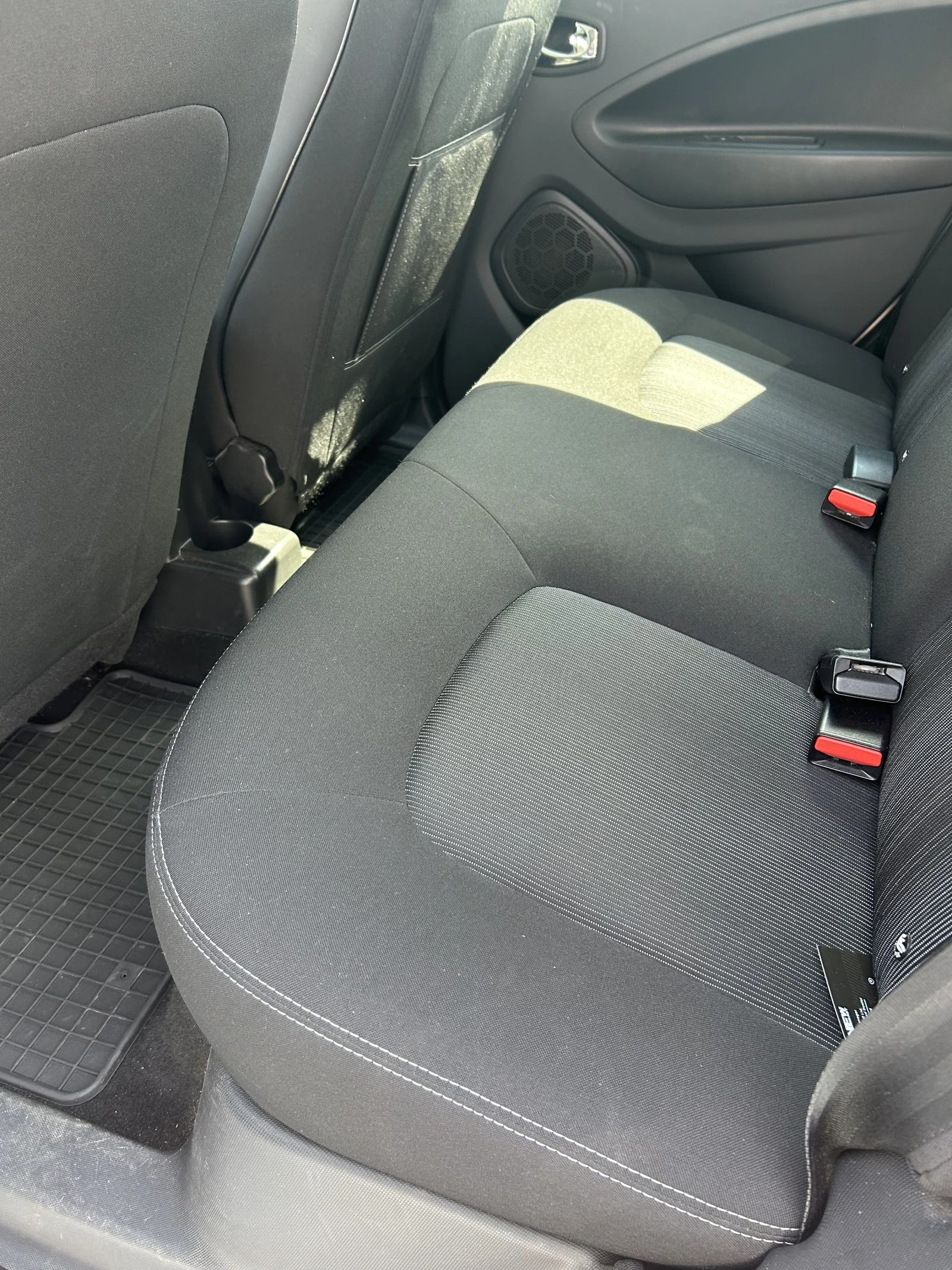 Renault Zoe 41 kwh Intense, снимка 7 - Автомобили и джипове - 54619969