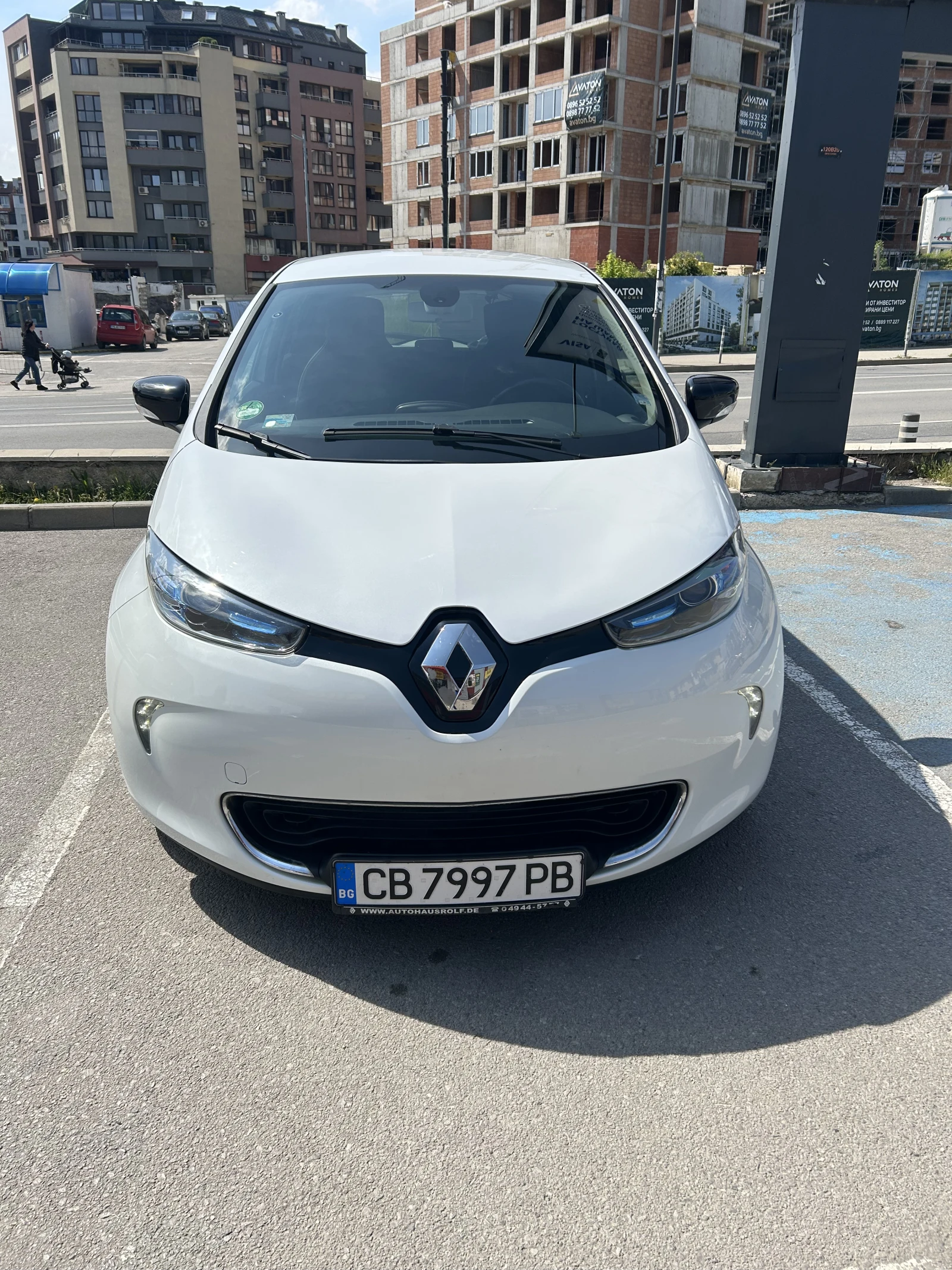 Renault Zoe 41 kwh Intense, снимка 4 - Автомобили и джипове - 54619969