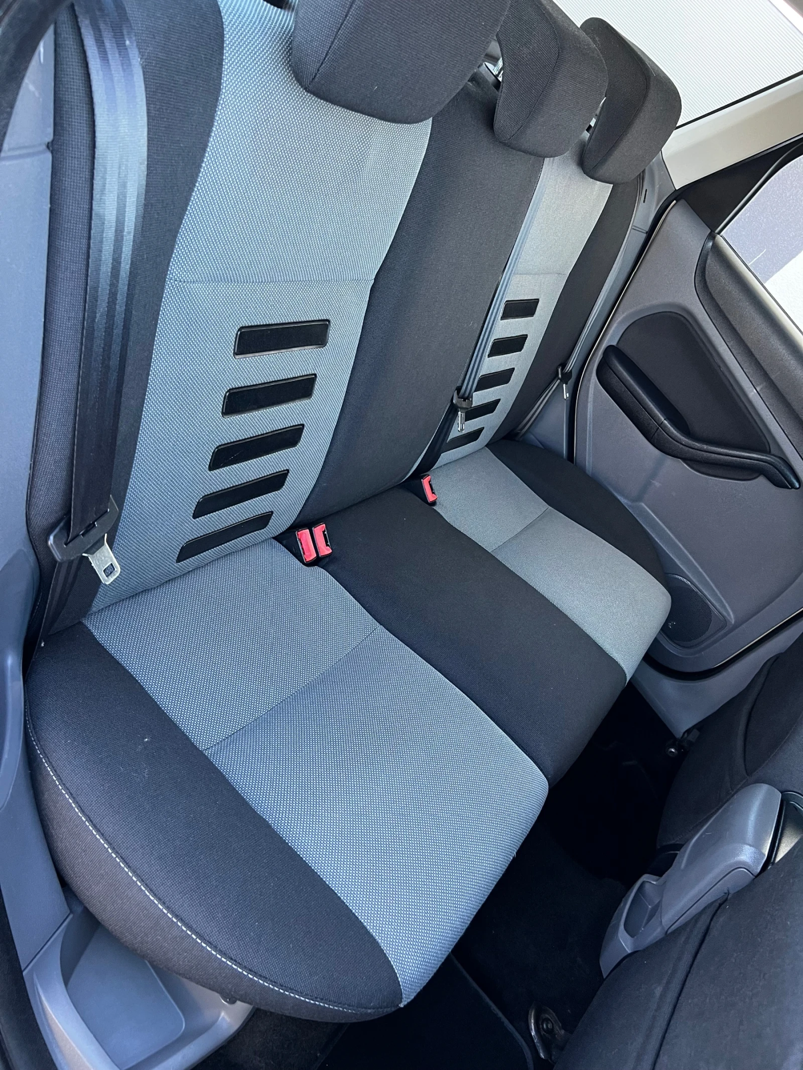 Ford Focus 1.6i 115кс. LPG - BRC БЕНЗИН/ГАЗ ФЕЙСЛИФТ, снимка 12 - Автомобили и джипове - 54722424
