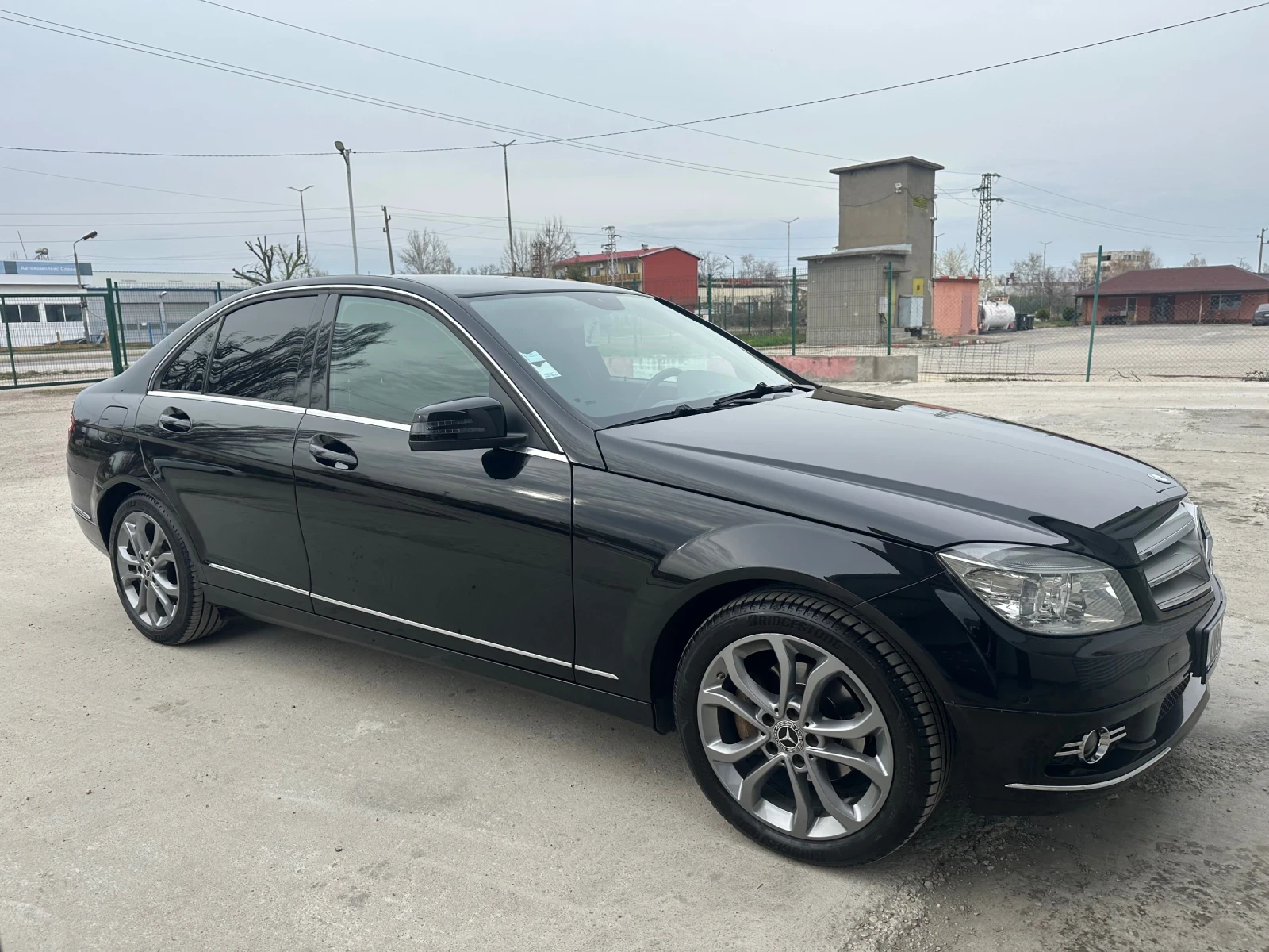 Mercedes-Benz C 200, снимка 10 - Автомобили и джипове - 54797986
