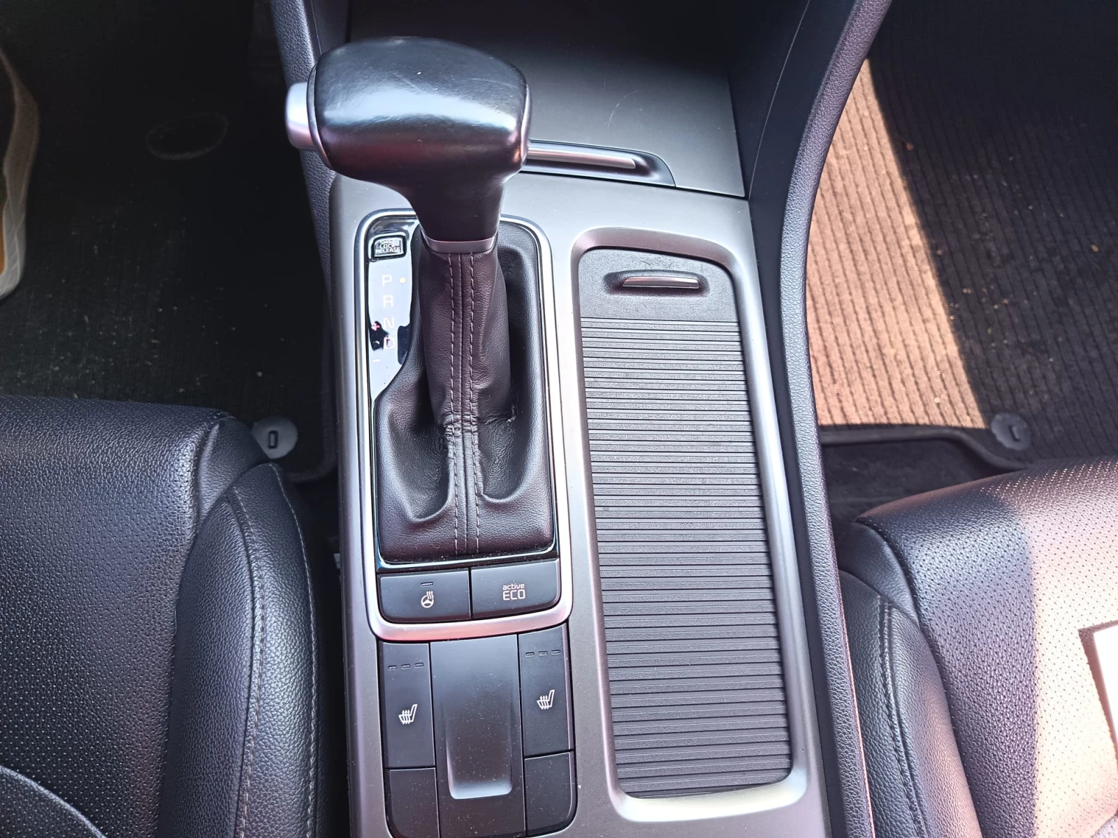 Kia K5 2, 0LPI, снимка 11 - Автомобили и джипове - 54803394