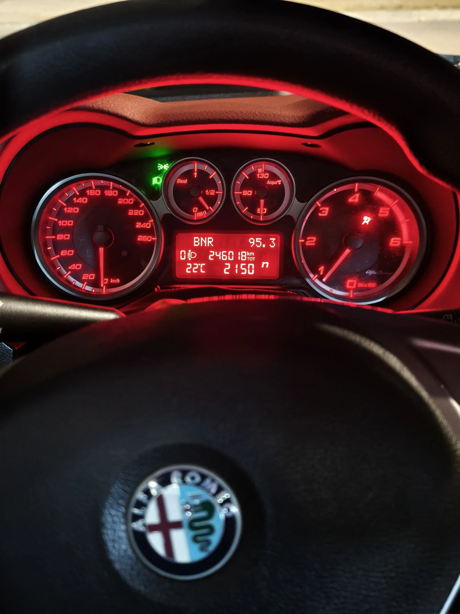 Alfa Romeo MiTo 1.3 jtdm, снимка 2 - Автомобили и джипове - 54915289