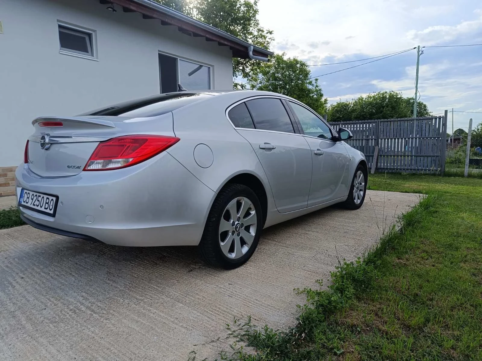 Opel Insignia, снимка 5 - Автомобили и джипове - 55108627