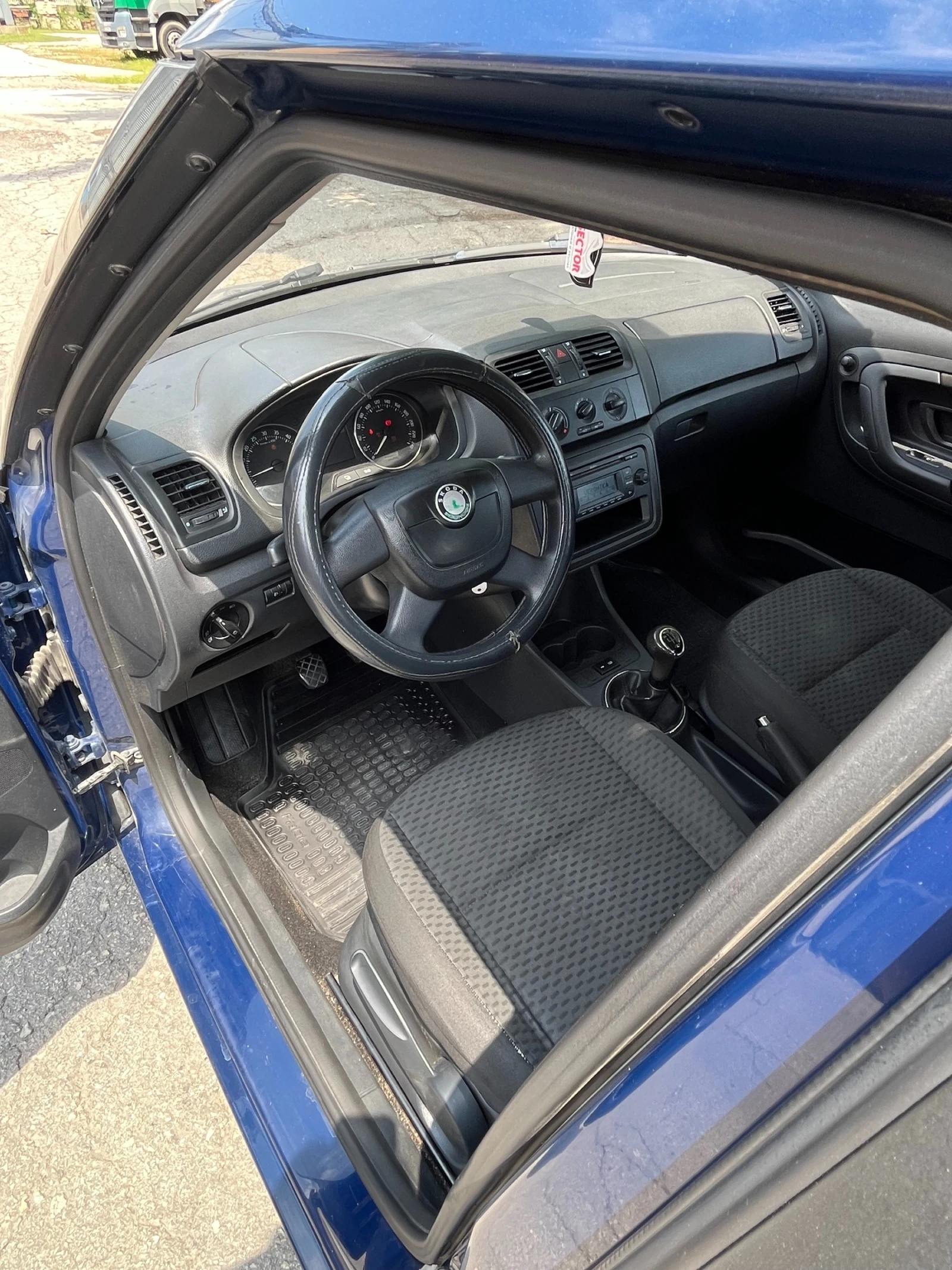Skoda Fabia, снимка 8 - Автомобили и джипове - 55922415