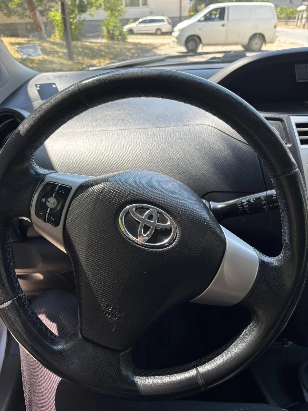 Toyota Yaris, снимка 9 - Автомобили и джипове - 55962056
