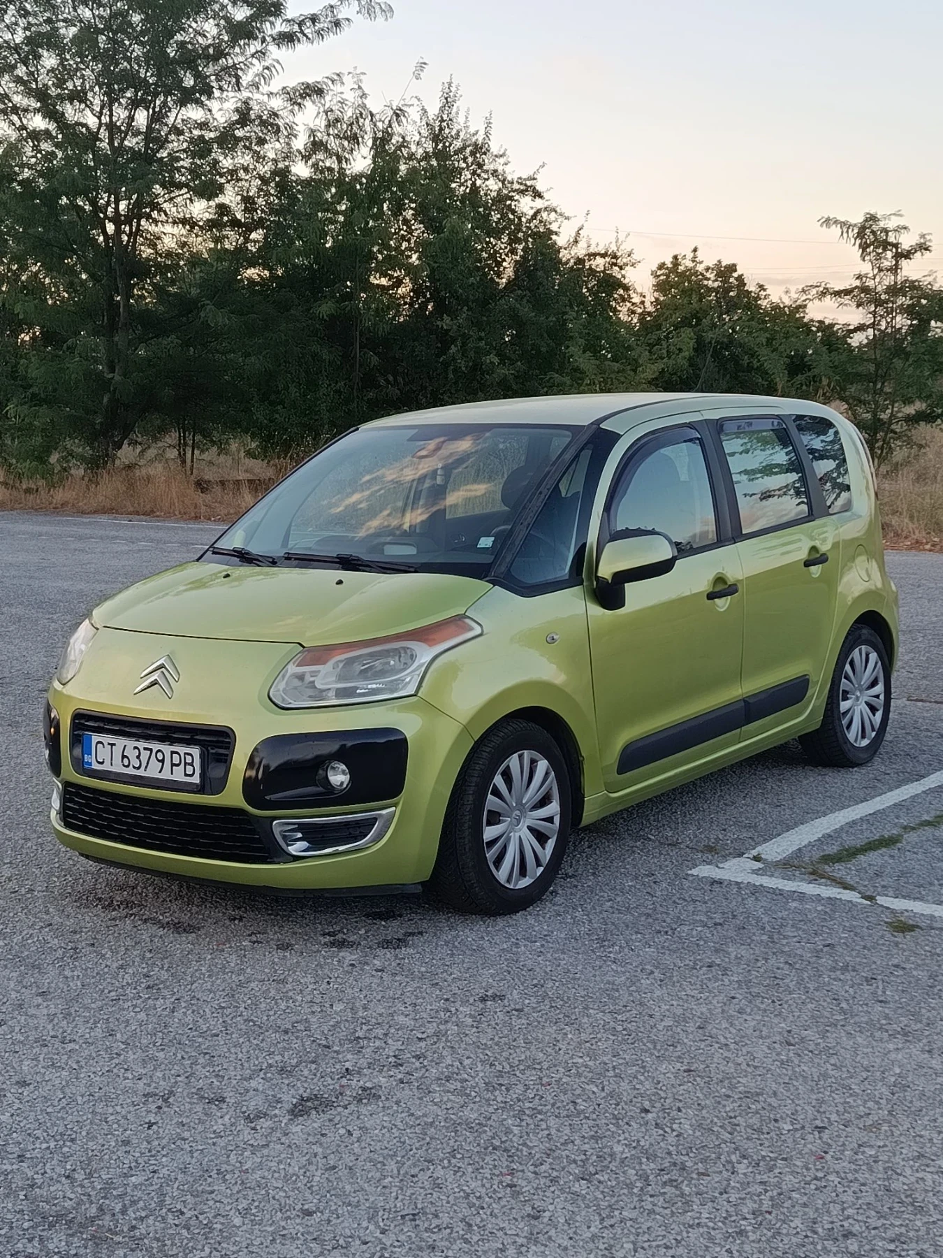Citroen C3 Picasso, снимка 4 - Автомобили и джипове - 55973852