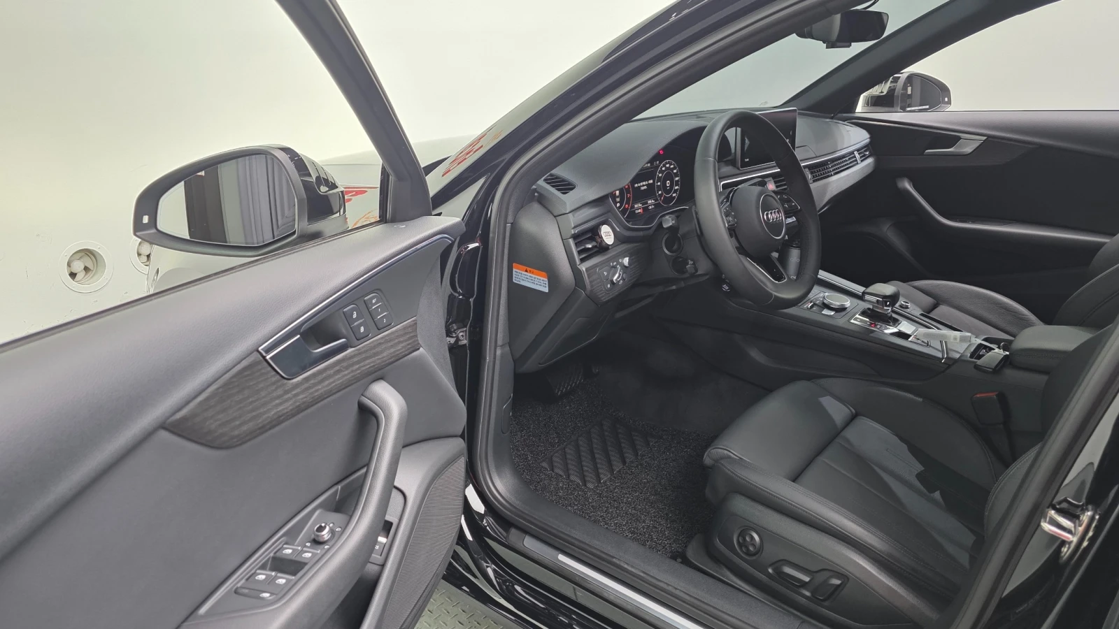Audi A4 40 TFSI Premium, снимка 13 - Автомобили и джипове - 55977268