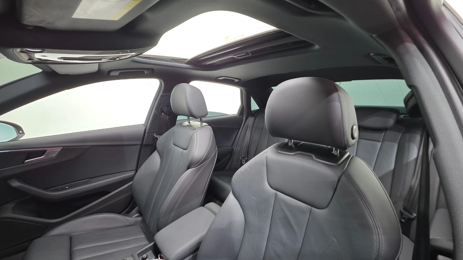 Audi A4 40 TFSI Premium, снимка 12 - Автомобили и джипове - 55977268