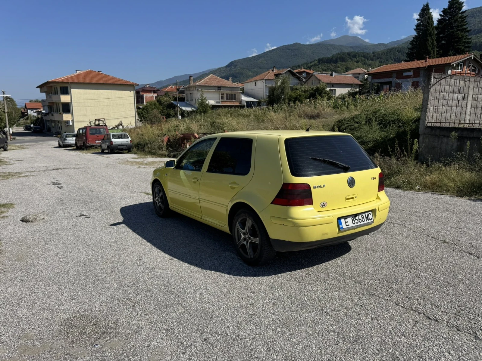VW Golf, снимка 5 - Автомобили и джипове - 56007516