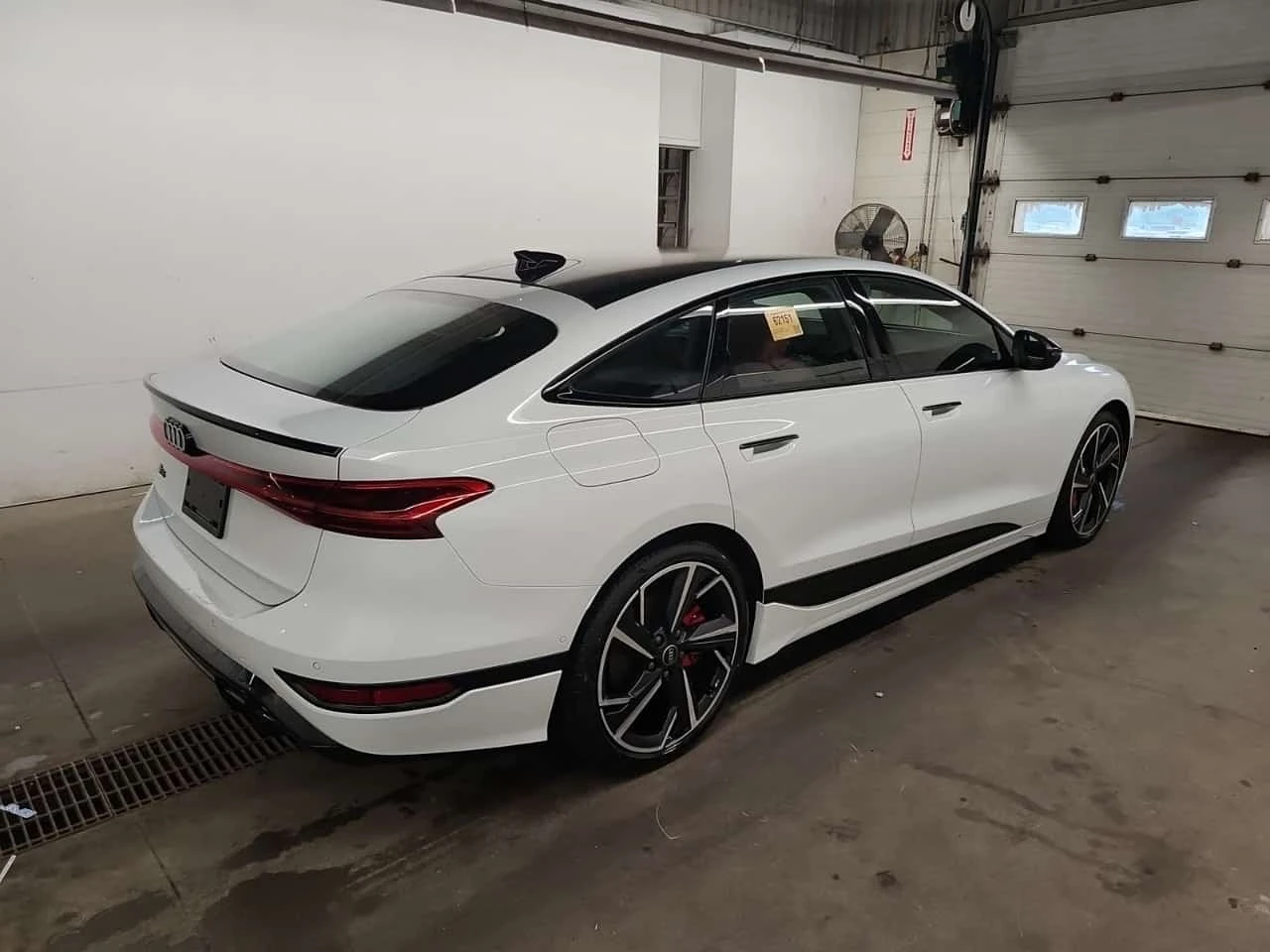 Audi E-Tron / S6 / ЦЕНА ДО БЪЛГАРИЯ С ВСИЧКИ ТАКСИ, снимка 3 - Автомобили и джипове - 56256672