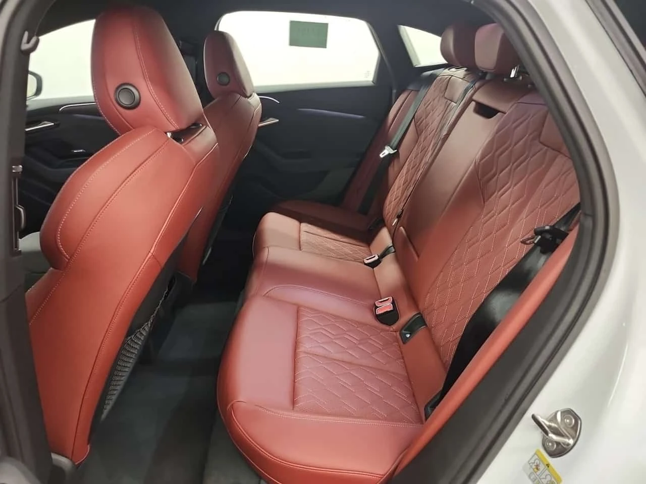 Audi E-Tron / S6 / ЦЕНА ДО БЪЛГАРИЯ С ВСИЧКИ ТАКСИ, снимка 13 - Автомобили и джипове - 56256672