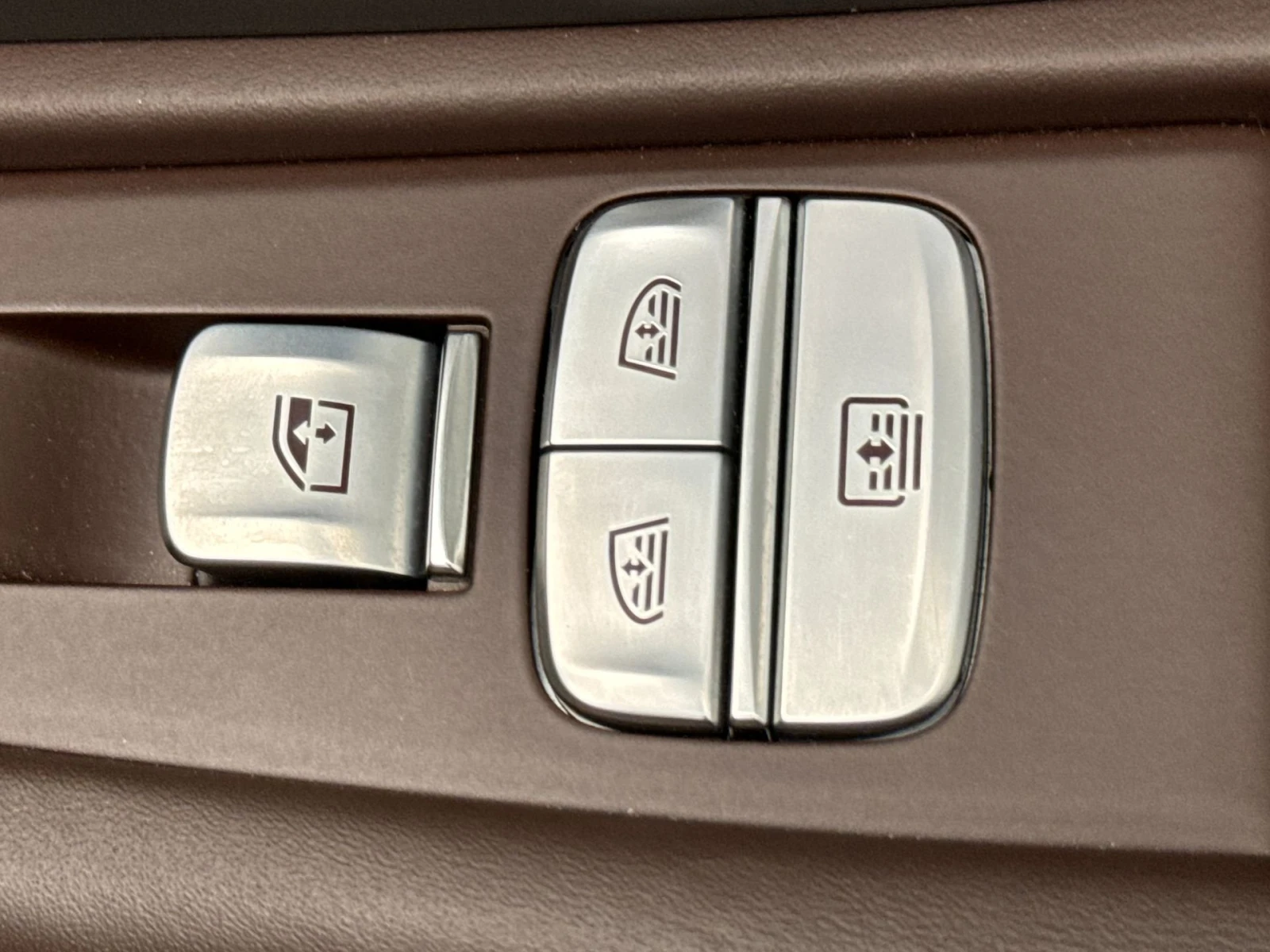 BMW 745 e - Hybrid, снимка 13 - Автомобили и джипове - 56478929