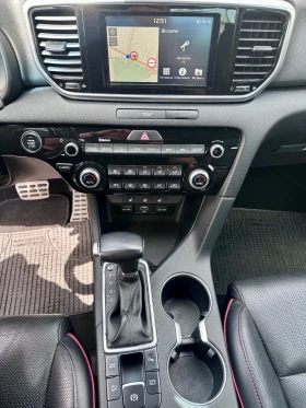 Kia Sportage 1.6 CRDI GT-Line/Подгрев/Камера/Каско/Автомат, снимка 10