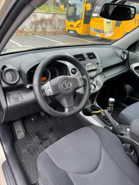 Toyota Rav4 2.2 D4D  | Mobile.bg    5