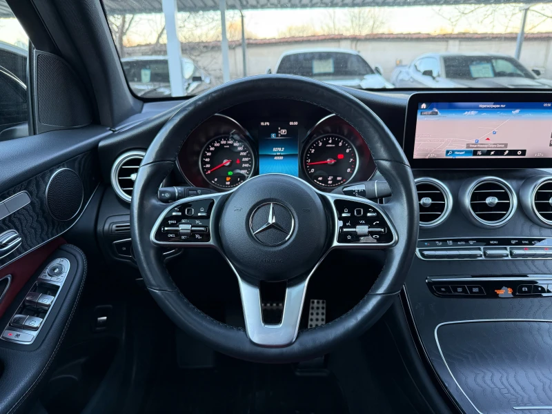 Mercedes-Benz GLC 300 4MATIC, 9G-TRONIC, снимка 11 - Автомобили и джипове - 49624136