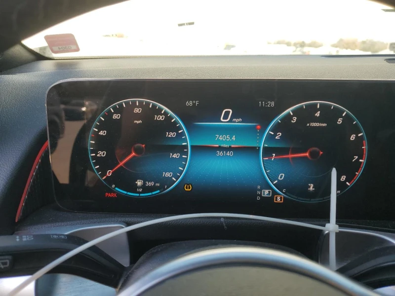 Mercedes-Benz GLB 250* ПЕРФЕКТНА* РЕАЛНИ КМ, снимка 11 - Автомобили и джипове - 52752919