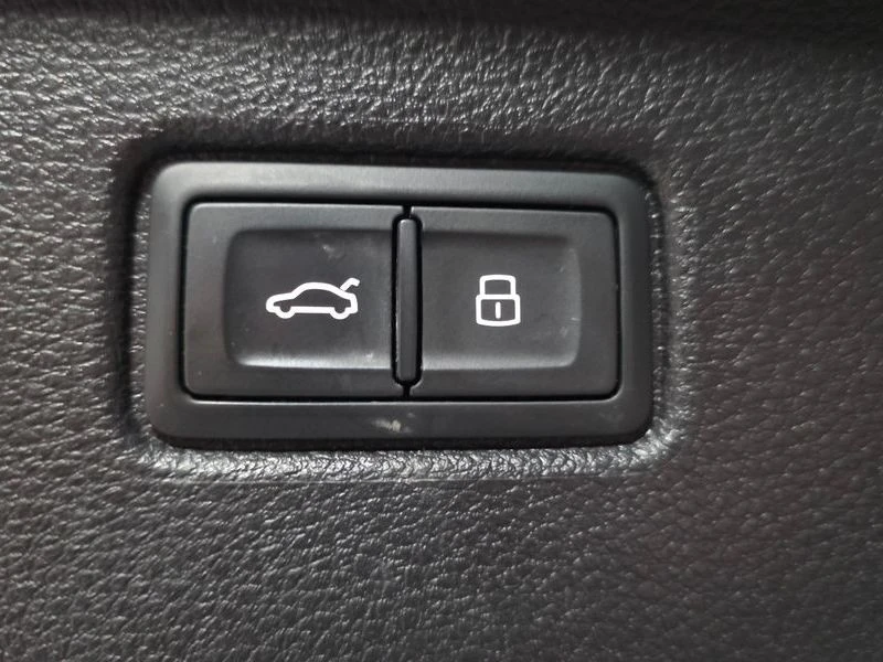 Audi Q7 2.0 CYM Automatic, снимка 16 - Автомобили и джипове - 55462856