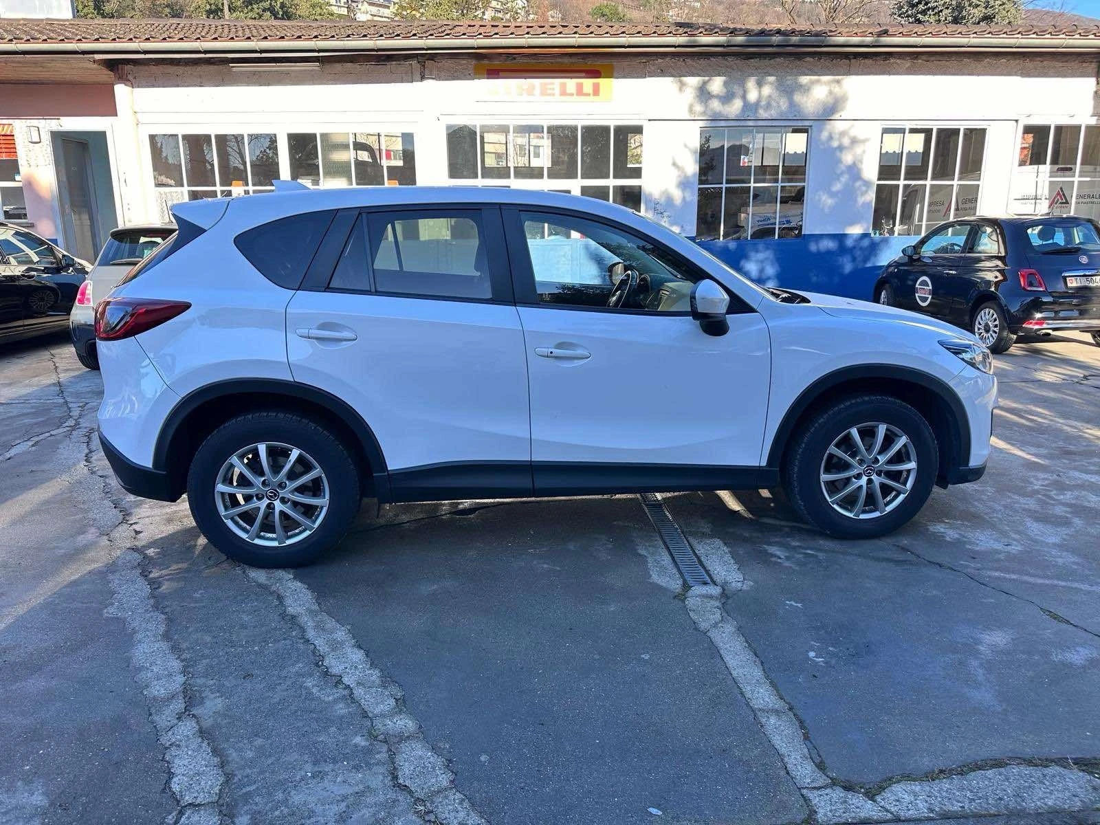 Mazda CX-5 ШВЕЙЦАРИЯ/8 гуми/ 8 джанти/АВТОМАТ/ KEYLESS - изображение 5