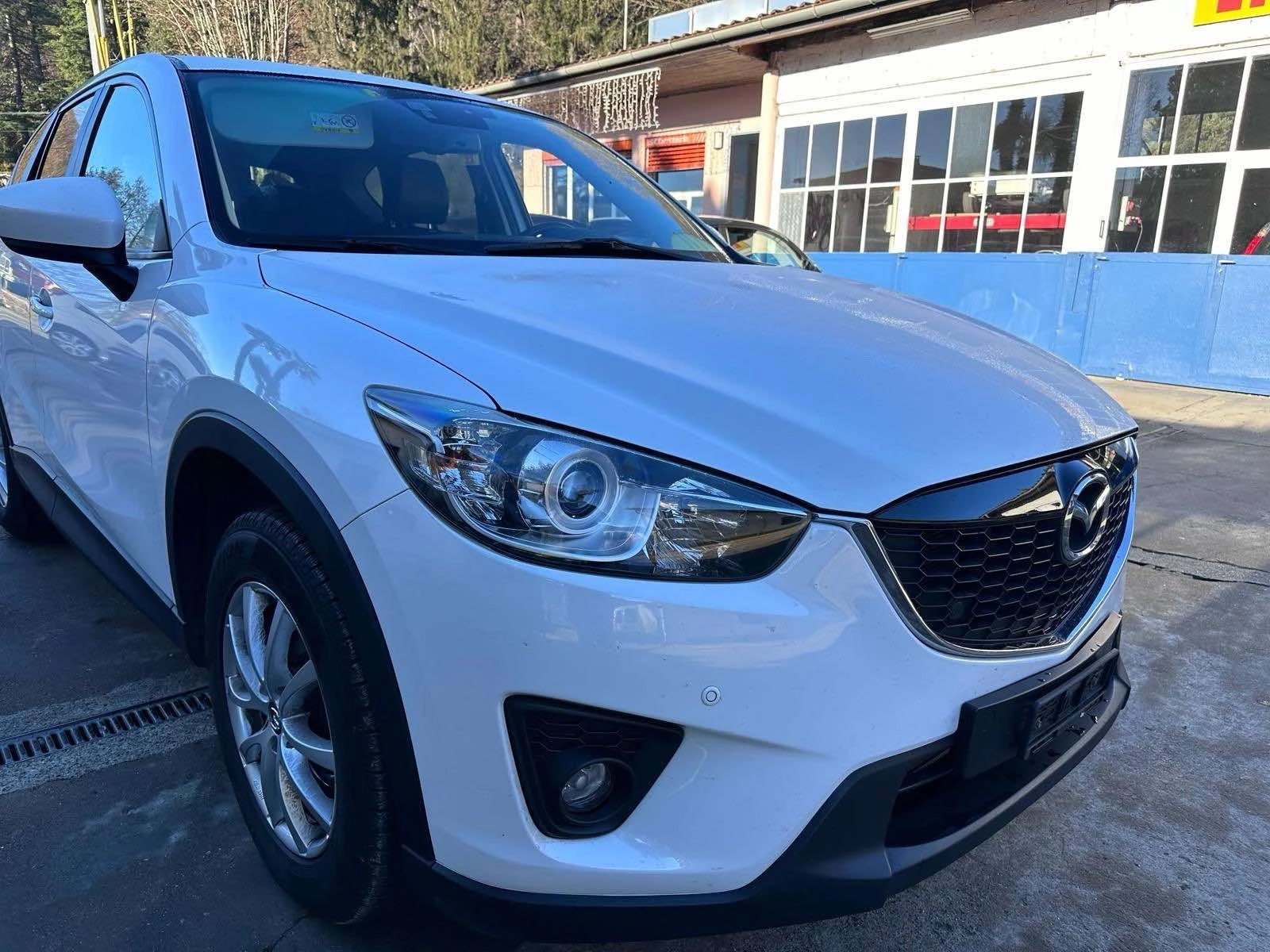 Mazda CX-5 ШВЕЙЦАРИЯ/8 гуми/ 8 джанти/АВТОМАТ/ KEYLESS - изображение 3