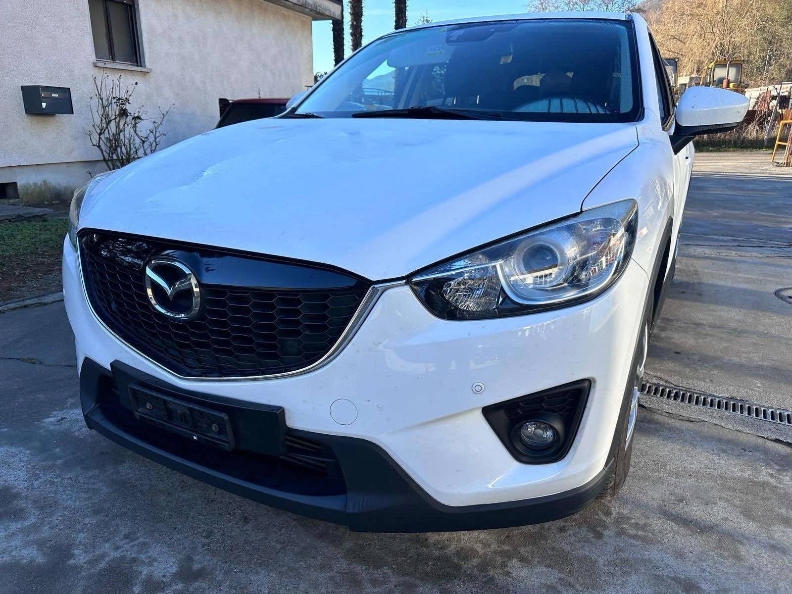 Mazda CX-5 ШВЕЙЦАРИЯ/8 гуми/ 8 джанти/АВТОМАТ/ KEYLESS - изображение 4