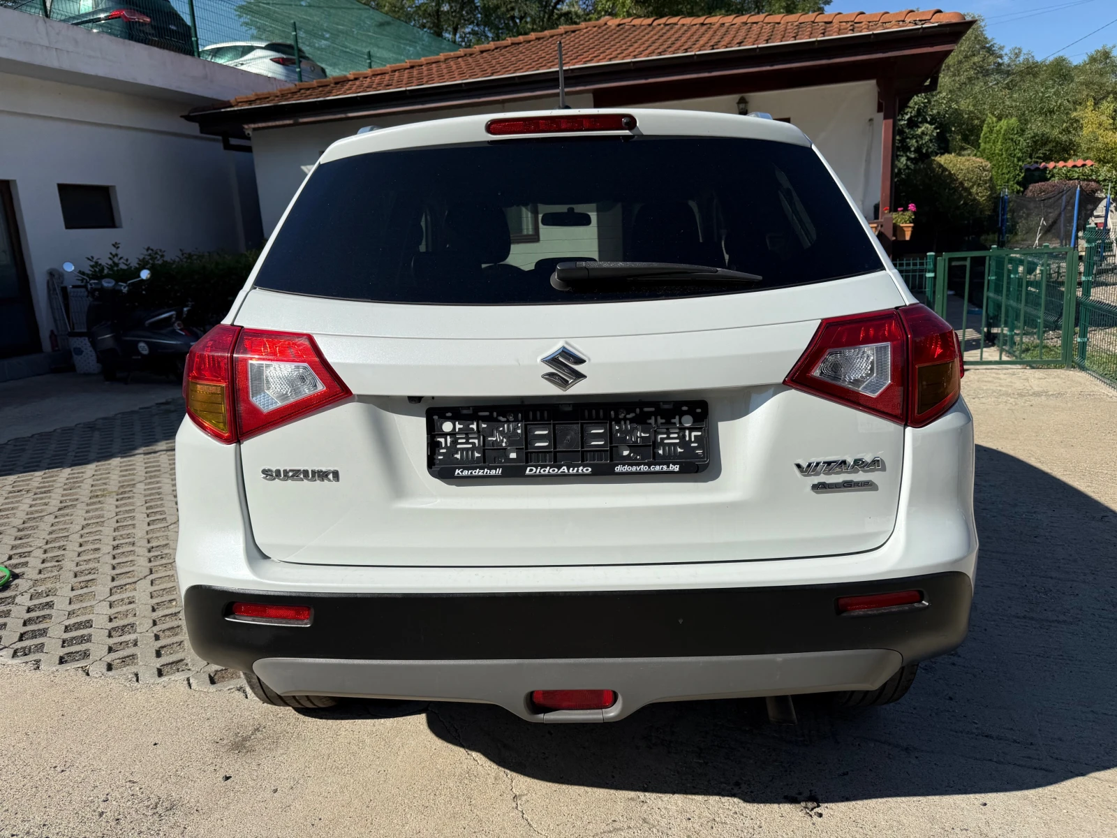 Suzuki Vitara 1.6D 4WD - изображение 5