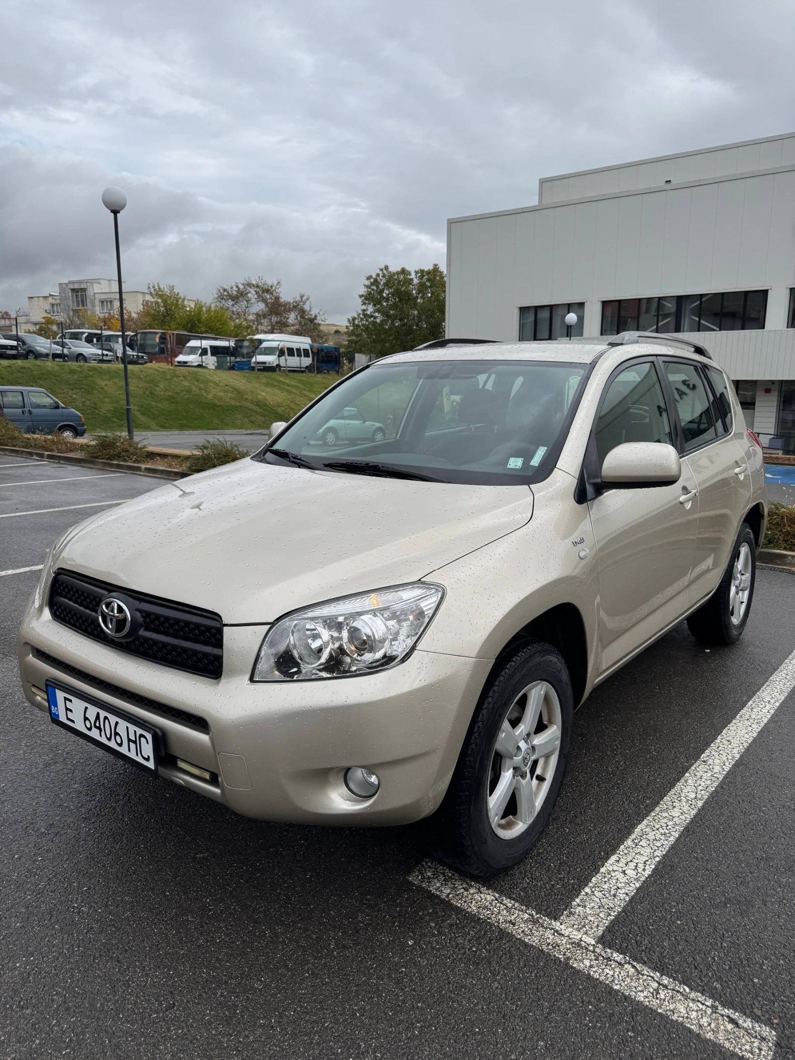 Toyota Rav4 2.2 D4D  | Mobile.bg   1
