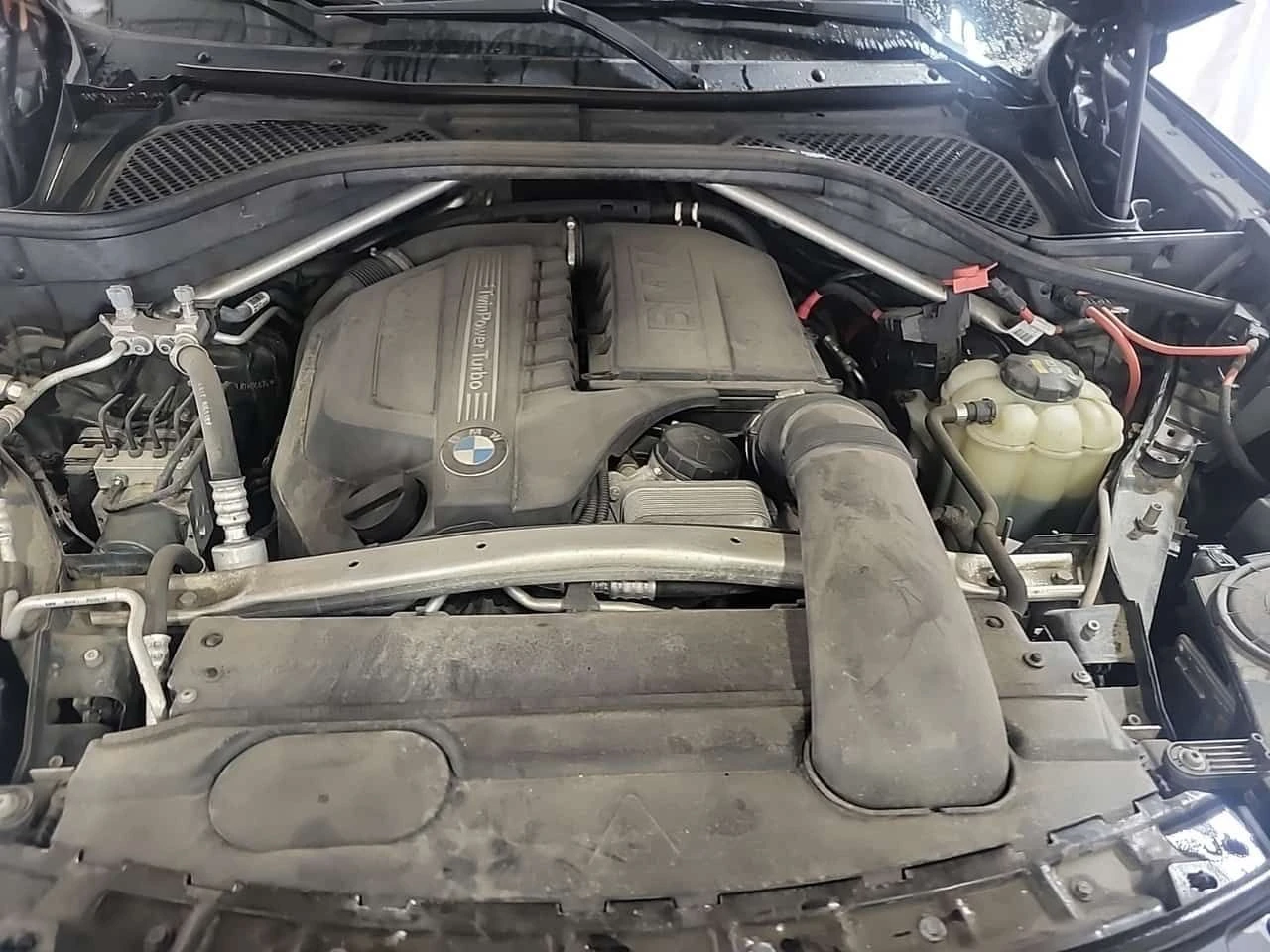 BMW X5 xDrive35i * M-Sport * CARFAX * Без инциденти * , снимка 14 - Автомобили и джипове - 54210739