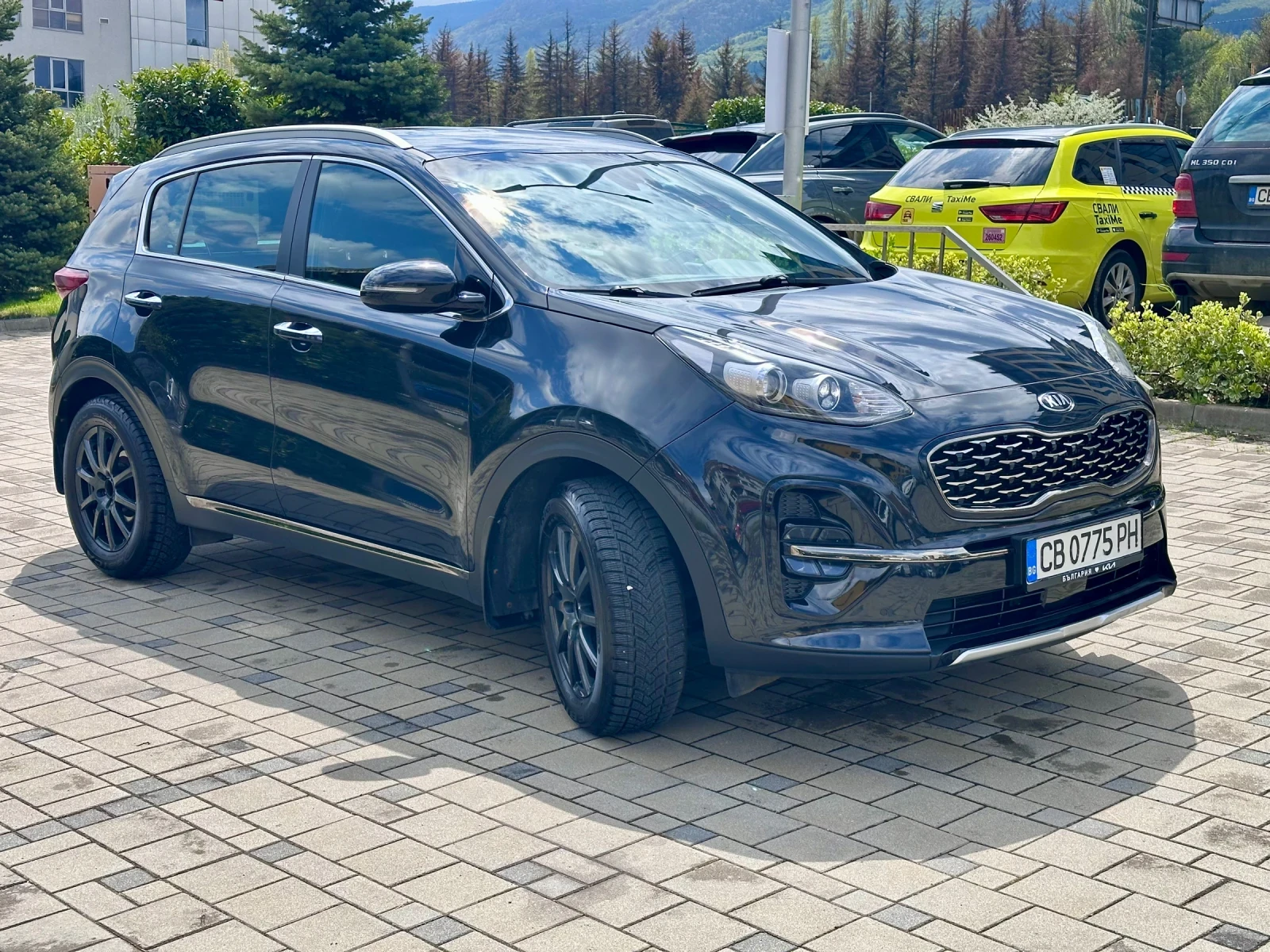 Kia Sportage 1.6 CRDI GT-Line/Подгрев/Камера/Каско/Автомат, снимка 2 - Автомобили и джипове - 54278679