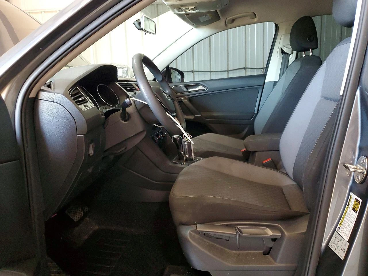 VW Tiguan, снимка 7 - Автомобили и джипове - 54839515